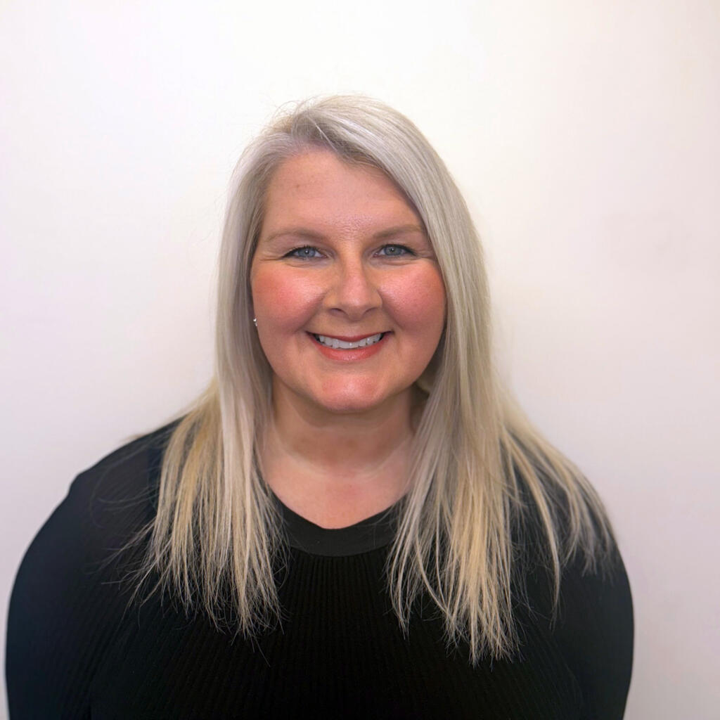 Helen Roberts, Accounts
