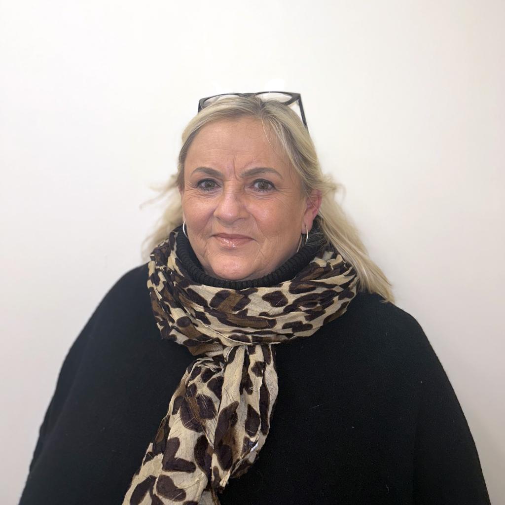 Jenny Kidd, Administration